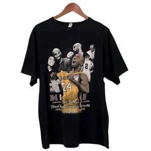 KOBE BRYANT Lakers T-Shirt Sz L (23”pit to pit)